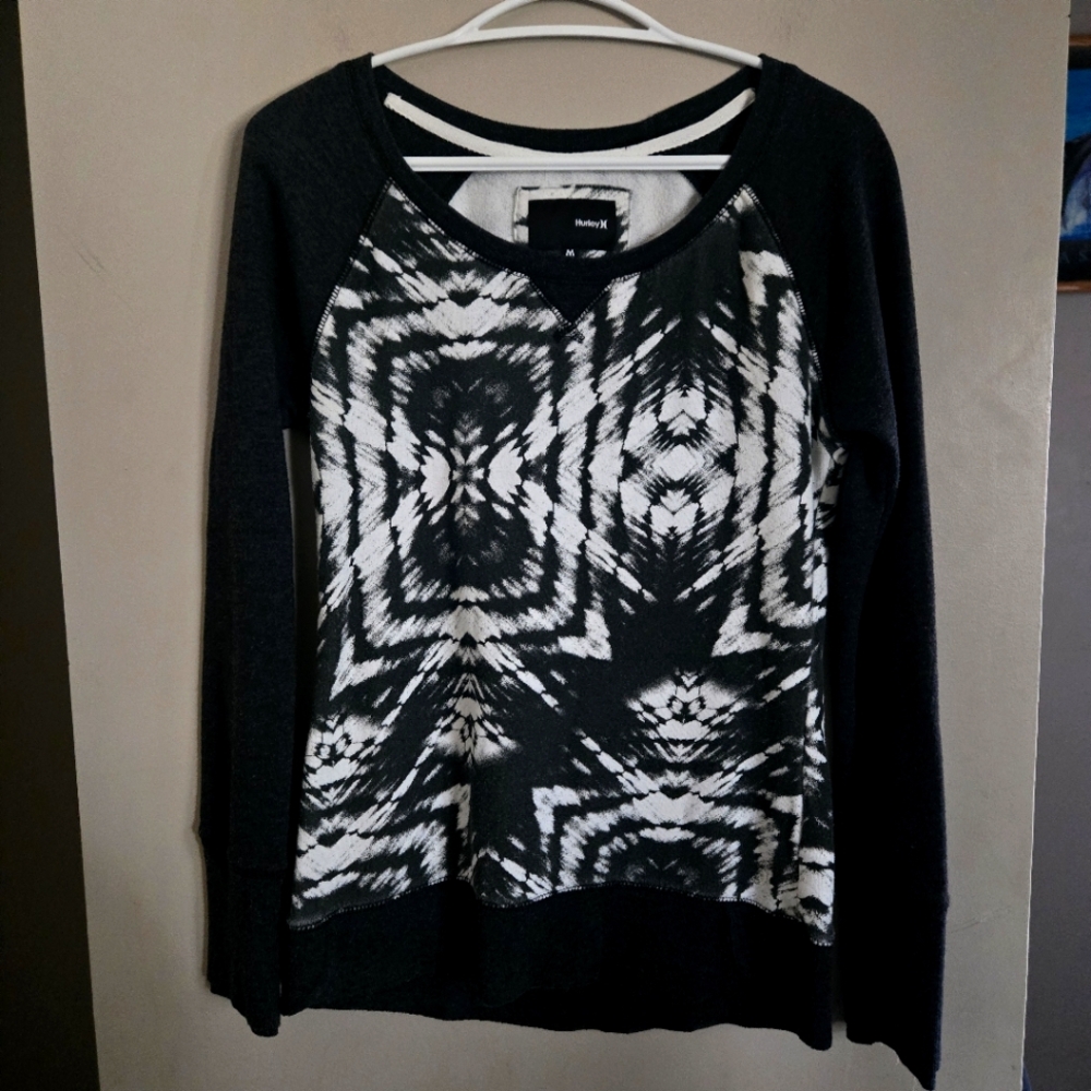 Hurley Womens Medium Crewneck Long Sleeve Top Shirt Black And White